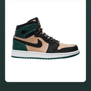 ISO Jordan Ones Mystic Green